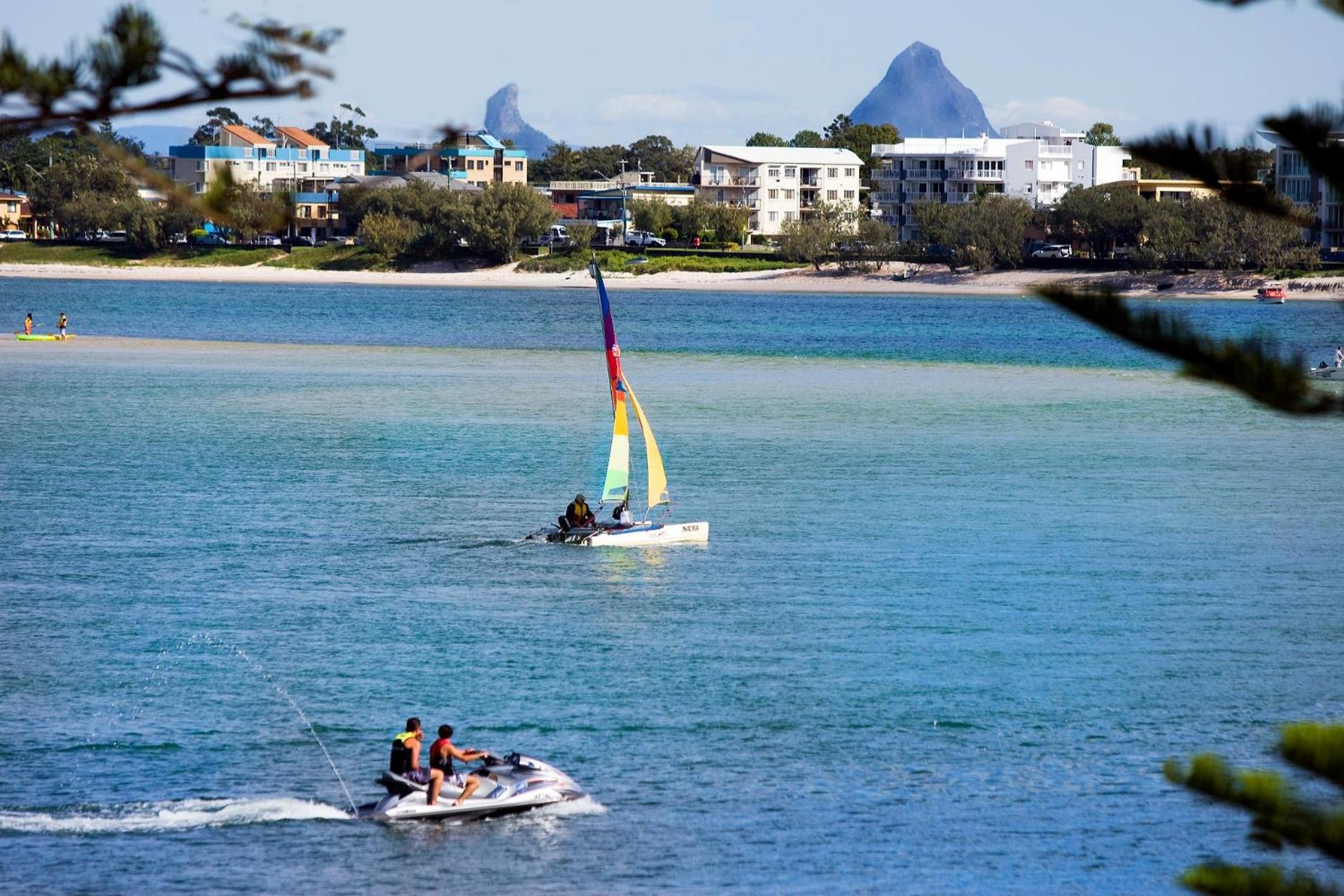 Rumba Beach Resort Caloundra Eksteriør billede Mooloolaba Bay