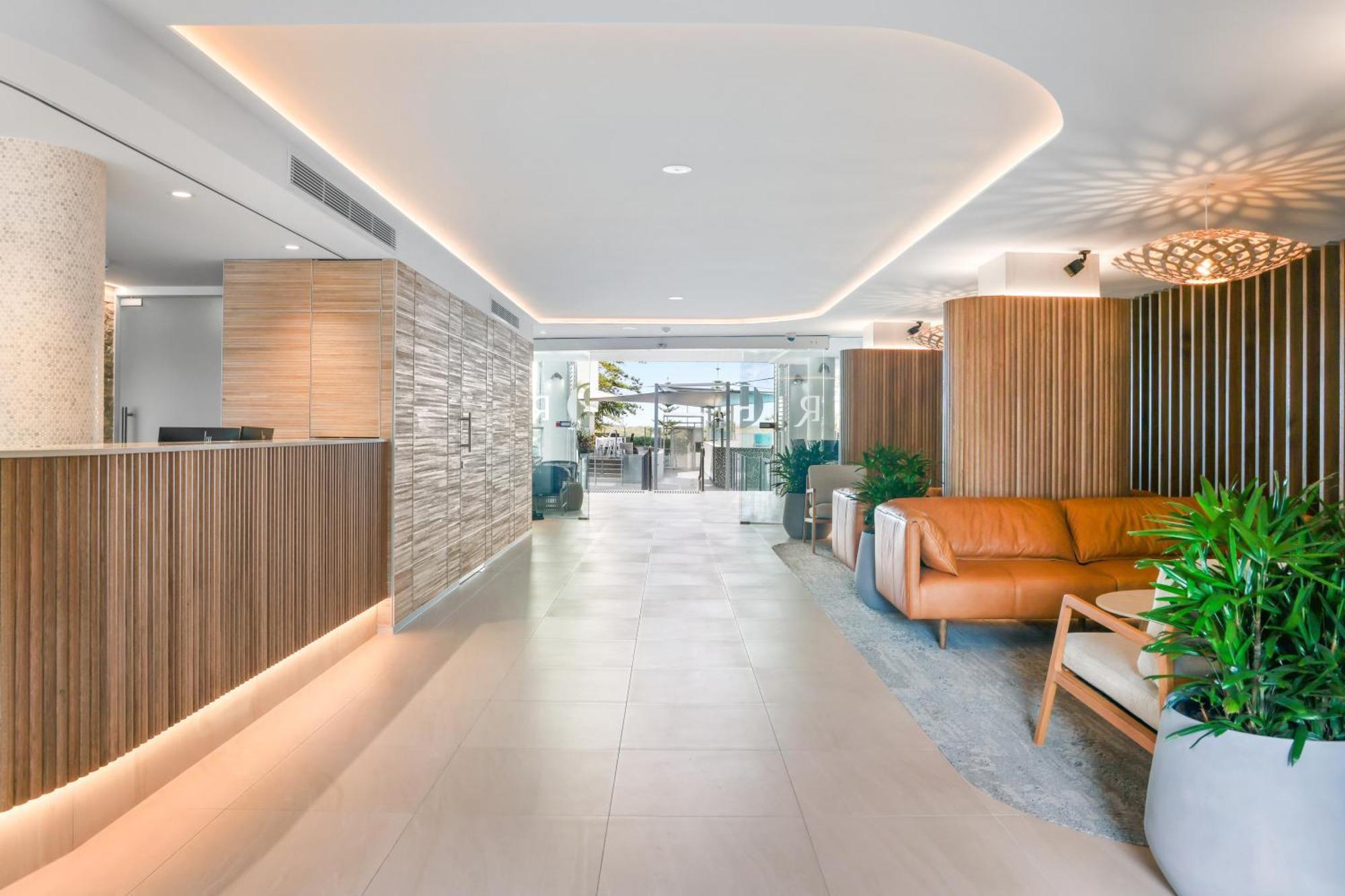Rumba Beach Resort Caloundra Eksteriør billede The interior of the clinic