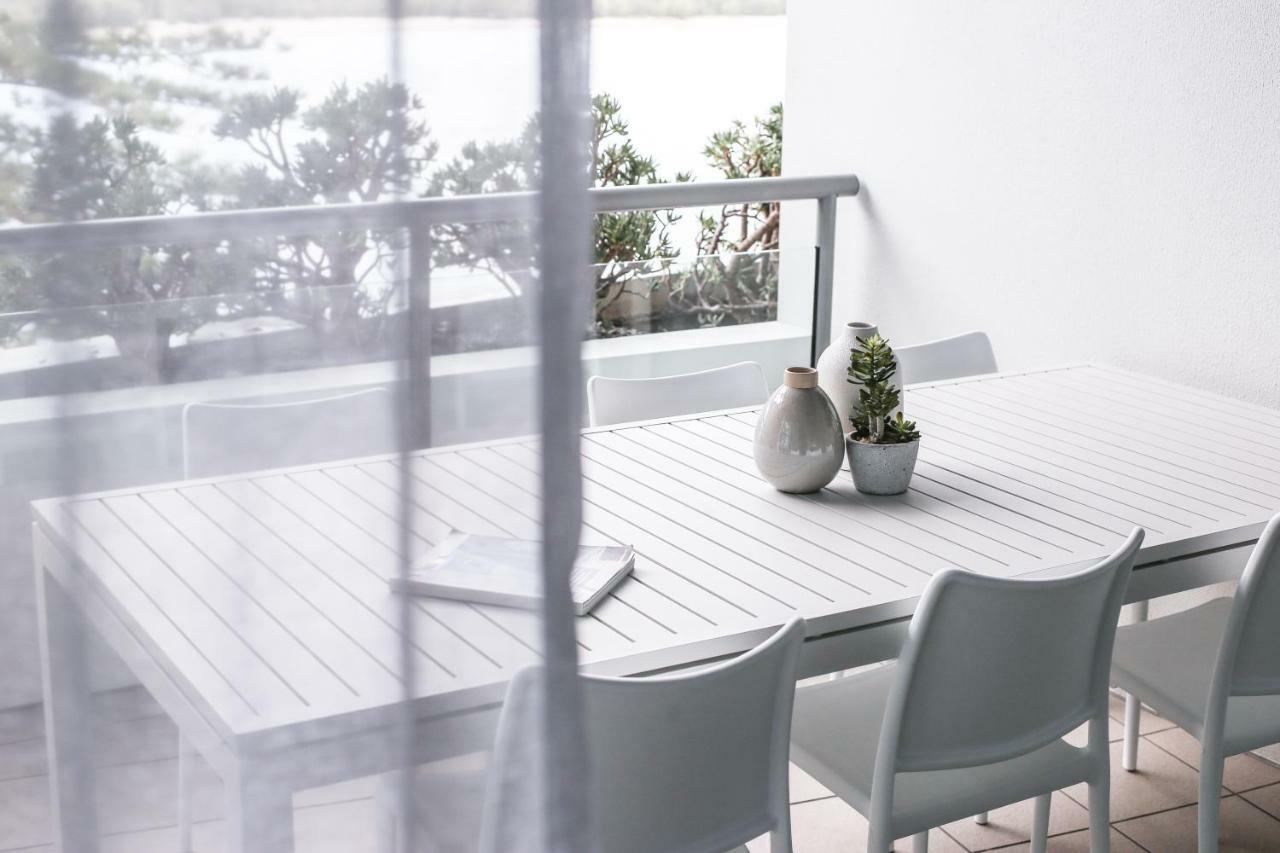 Rumba Beach Resort Caloundra Eksteriør billede Outdoor furniture